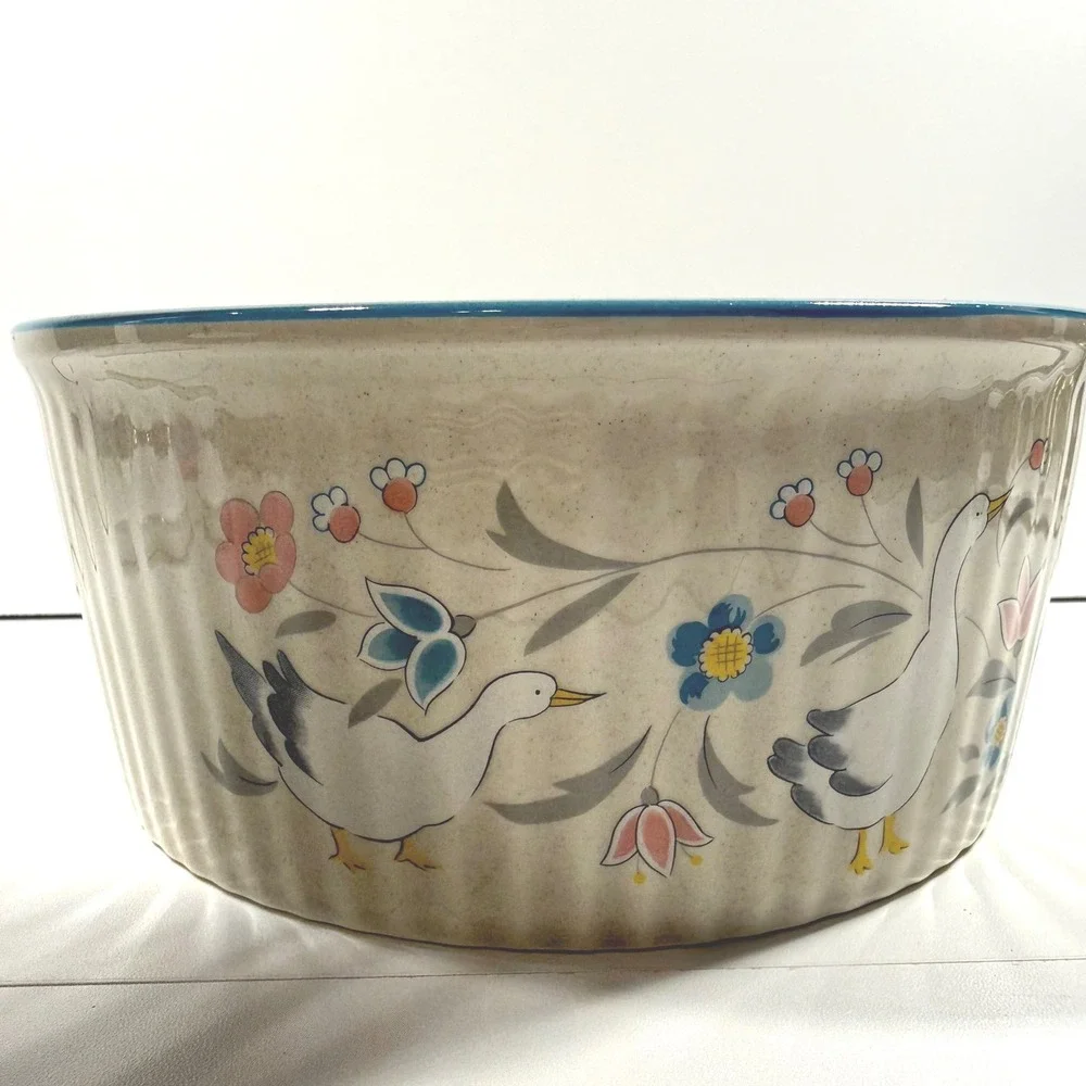 Vintage 1988 Country Classics Action Geese Stoneware Bowl & 4 Plates 5pc Set EUC